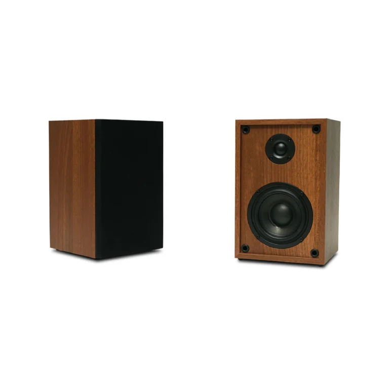 HENRY Hi-fi Turntable with Bookshelf speakers