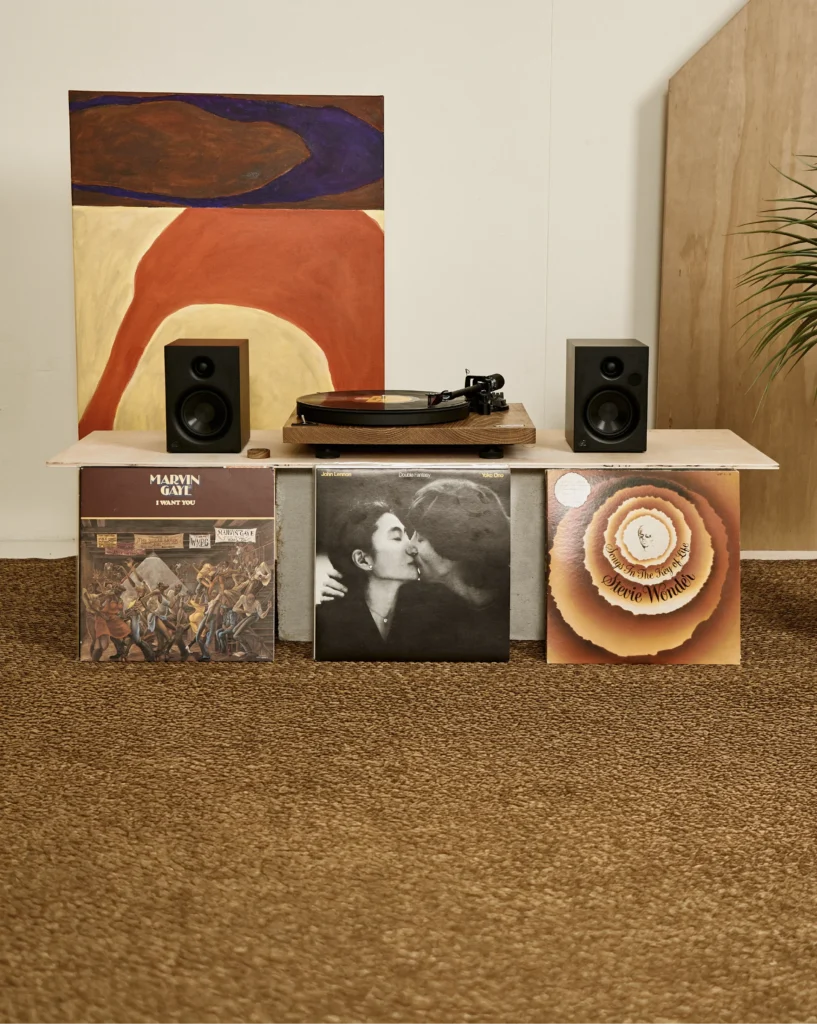 Gadhouse | Design Milk | Duke and Roy | The Gadhouse Duke & Roy Takes the Hassle Out of Turntable Shopping