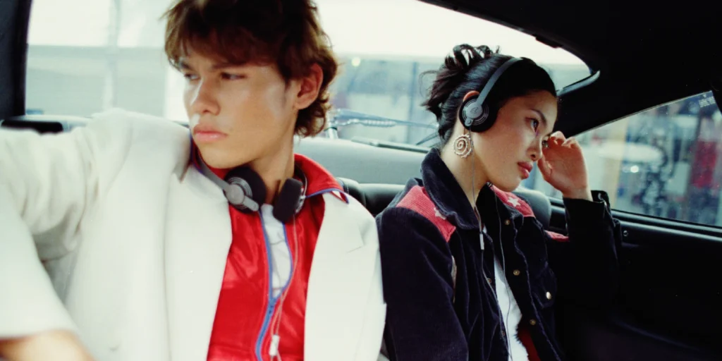 Gadhouse-Wesley-Headphones-On-ear