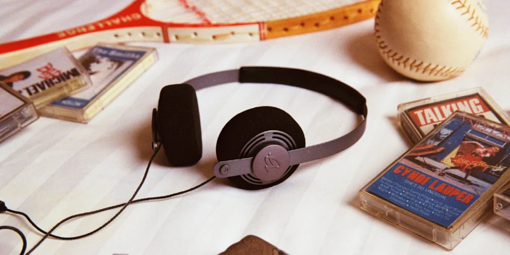 Gadhouse-Wesley-Headphones-features