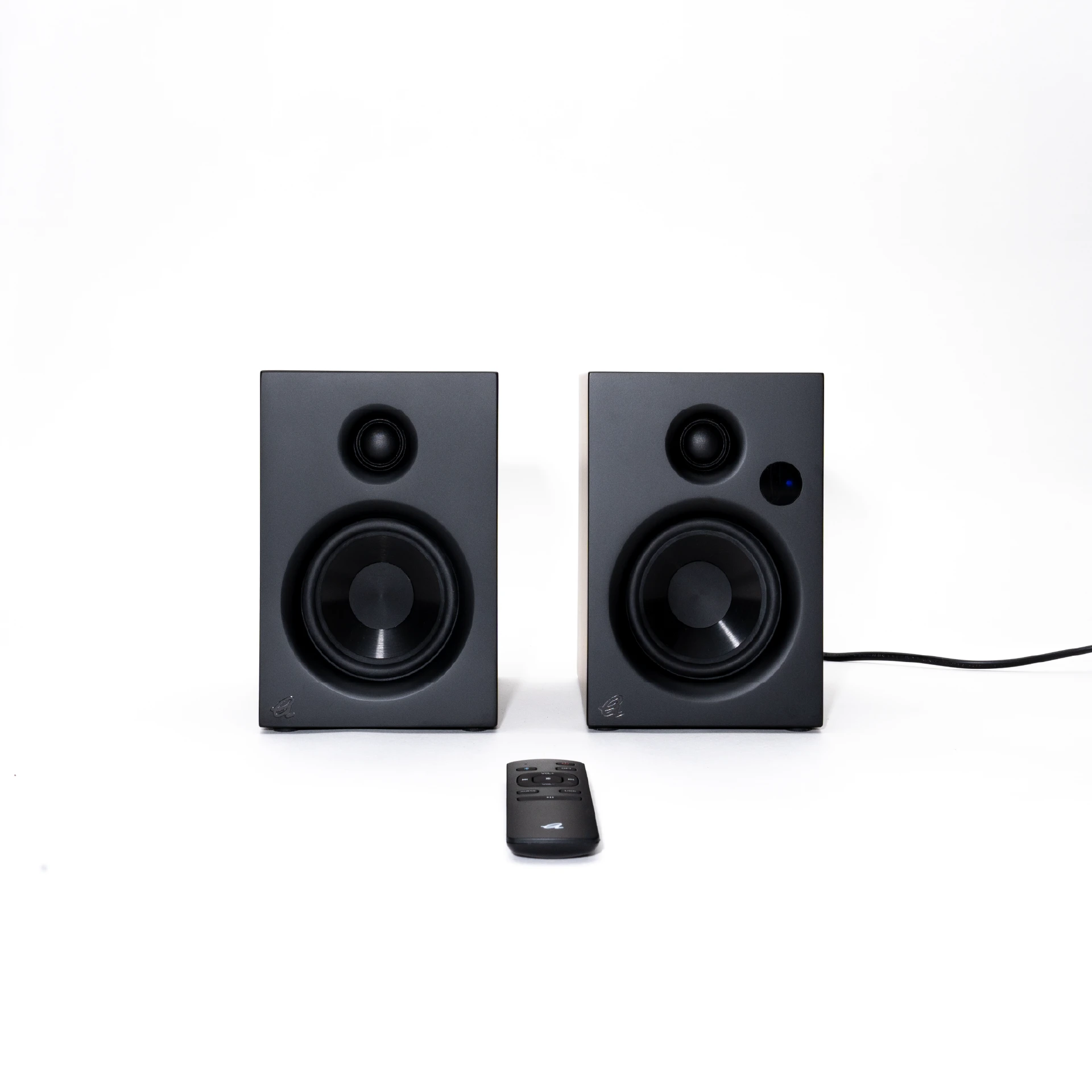 about image ROY Hi-Fi Bookshelf Speakers