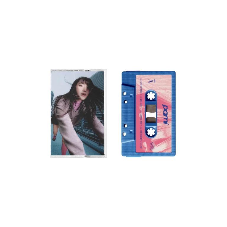 เครื่องเล่นเทปคาสเซ็ต Miko x Pami Cassette Player จาก Gadhouse