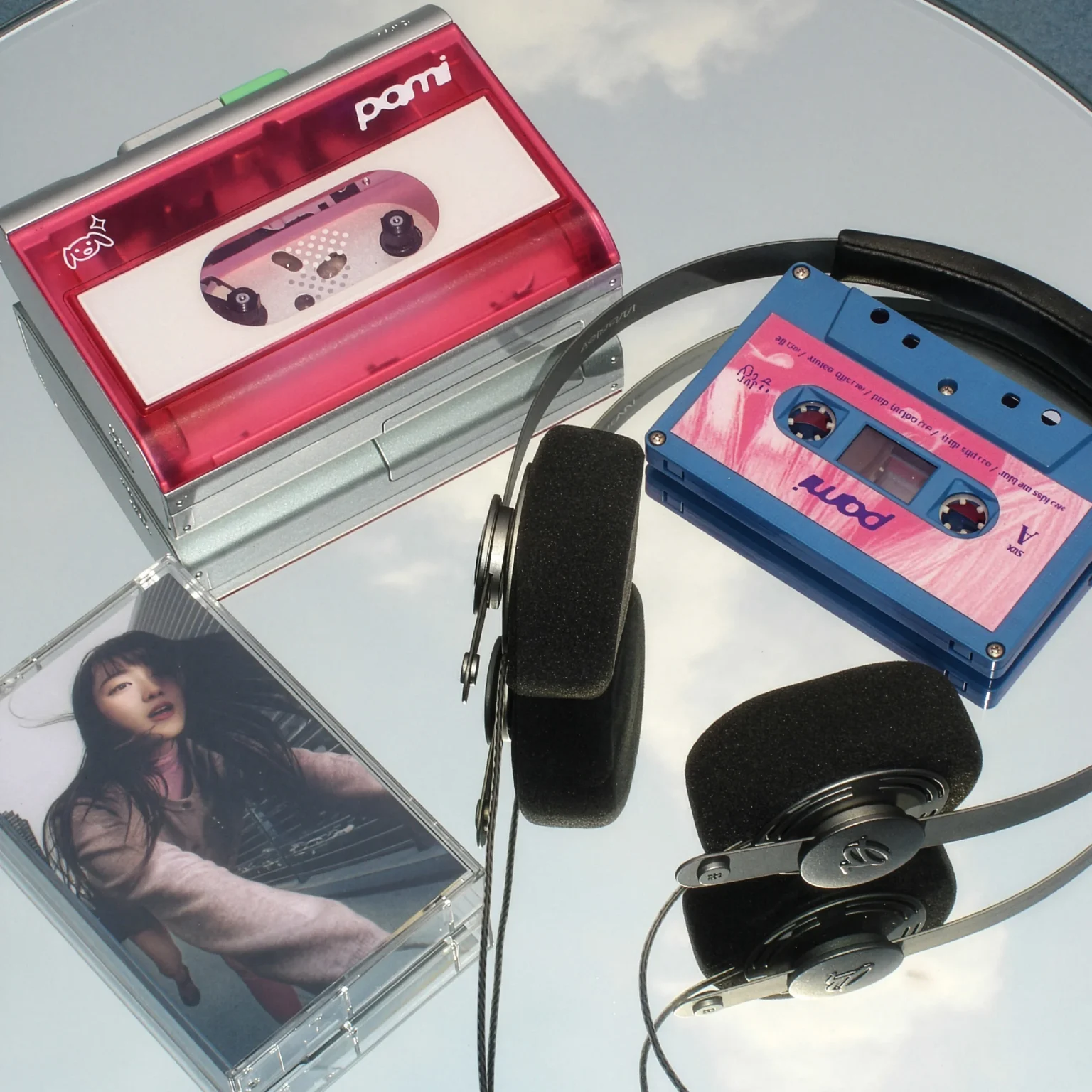 เครื่องเล่นเทปคาสเซ็ต Miko x Pami Cassette Player จาก Gadhouse